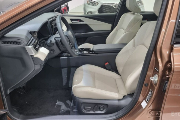 2025 Toyota Camry с пробегом 4 829 км