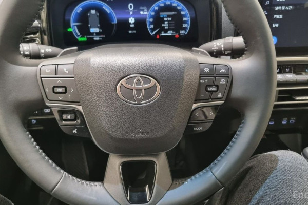 2025 Toyota Camry с пробегом 4 829 км