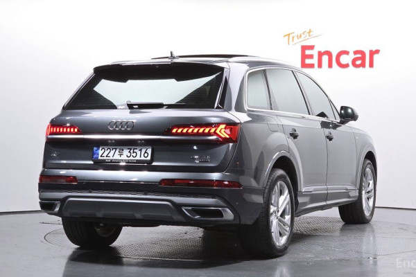 2022 Audi Q7 с пробегом 51 718 км