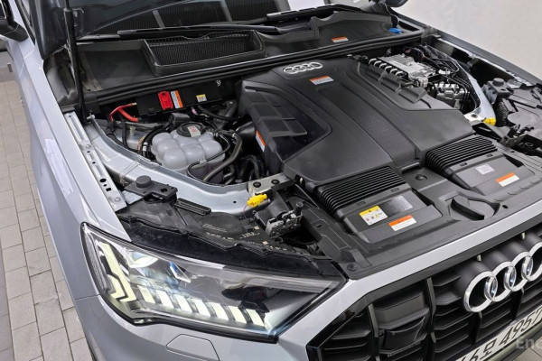 2023 Audi Q7 с пробегом 36 438 км
