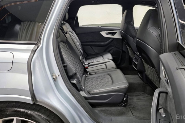 2023 Audi Q7 с пробегом 36 438 км