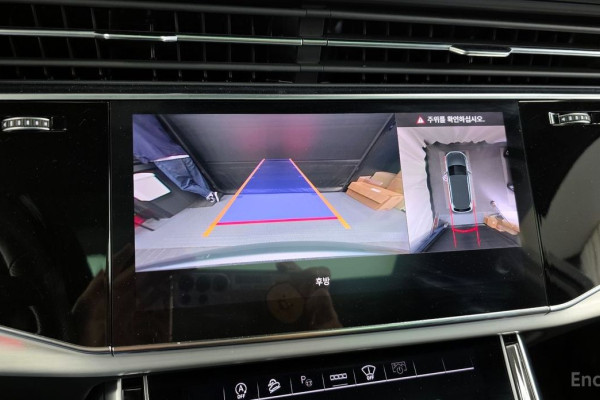 2023 Audi Q7 с пробегом 36 438 км