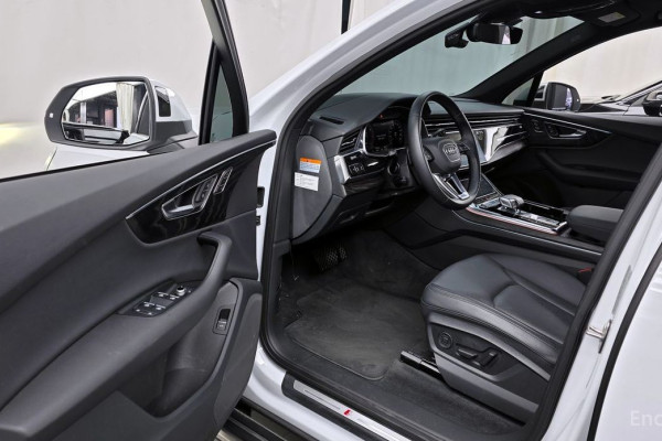 2022 Audi Q7 с пробегом 27 618 км