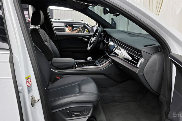 2022 Audi Q7 с пробегом 27 618 км