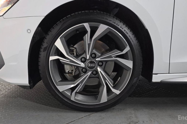 2022 Audi A3 с пробегом 13 895 км