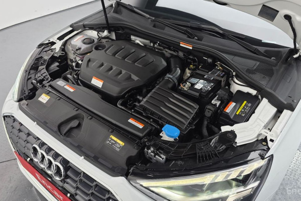 2023 Audi A3 с пробегом 4 043 км