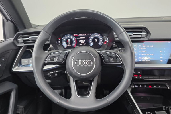 2023 Audi A3 с пробегом 4 043 км