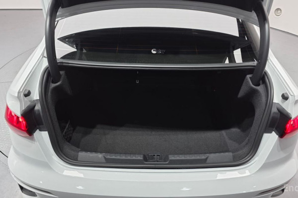 2023 Audi A3 с пробегом 4 043 км