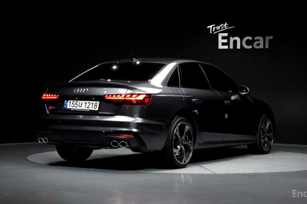 2023 Audi S4 с пробегом 18 442 км