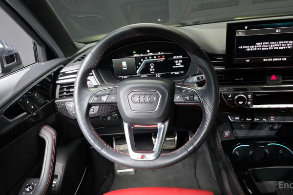 2023 Audi S4 с пробегом 18 442 км
