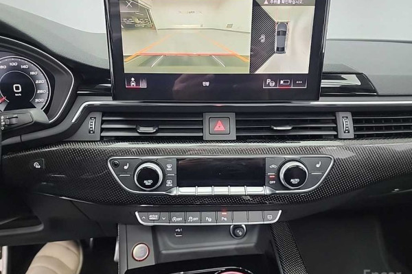 2022 Audi S4 с пробегом 15 992 км