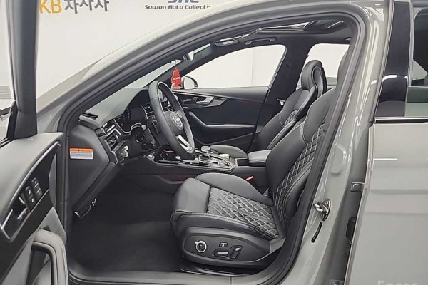 2022 Audi S4 с пробегом 15 992 км