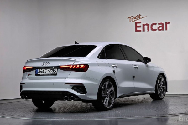 2023 Audi S3 с пробегом 3 857 км