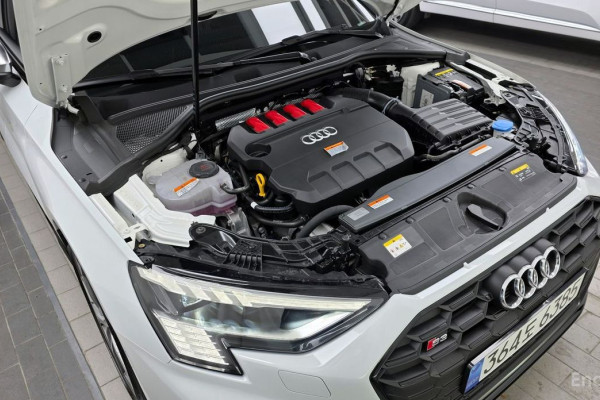 2023 Audi S3 с пробегом 3 857 км
