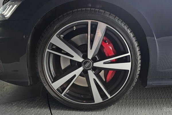 2023 Audi S6 с пробегом 23 980 км