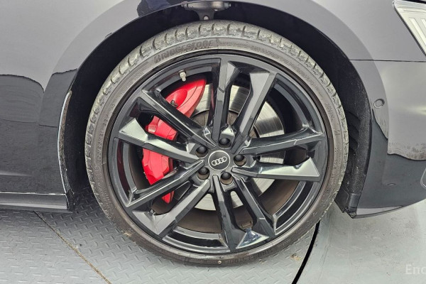 2021 Audi S6 с пробегом 18 055 км