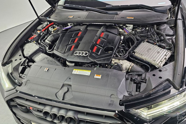 2021 Audi S6 с пробегом 18 055 км