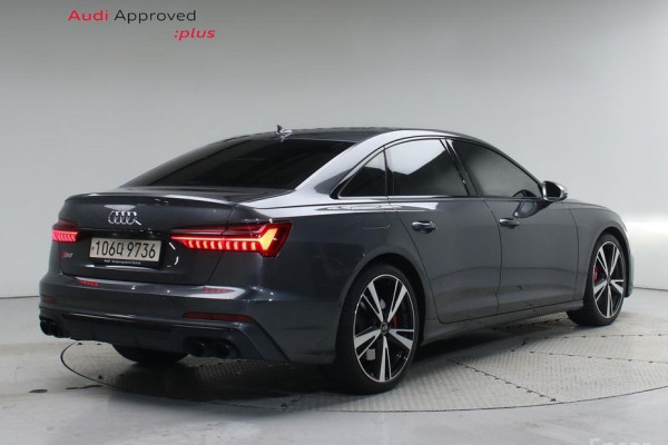 2022 Audi S6 с пробегом 46 965 км
