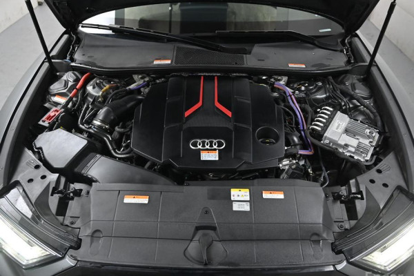 2022 Audi S6 с пробегом 46 965 км