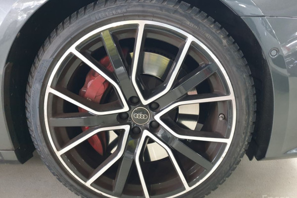 2022 Audi S7 с пробегом 9 621 км