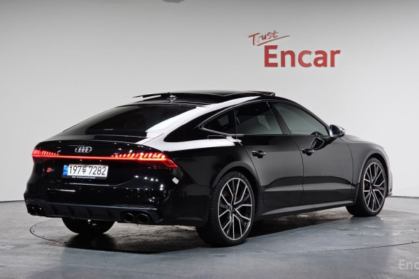 2022 Audi S7 с пробегом 75 341 км