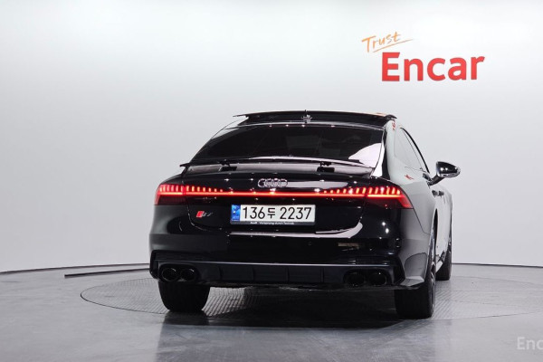 2021 Audi S7 с пробегом 30 455 км