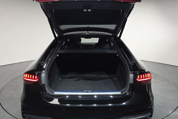 2022 Audi S7 с пробегом 75 341 км