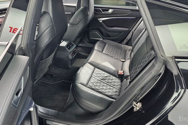 2021 Audi S7 с пробегом 30 455 км