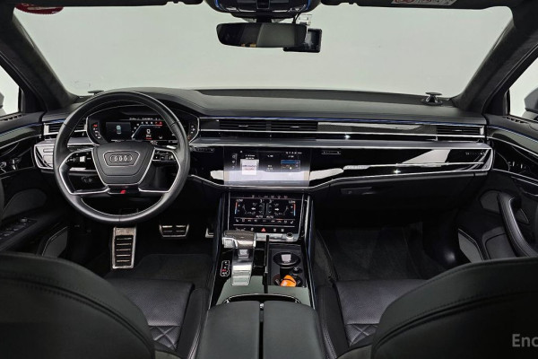 2021 Audi S8 с пробегом 86 654 км