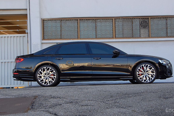 2023 Audi S8 с пробегом 29 545 км