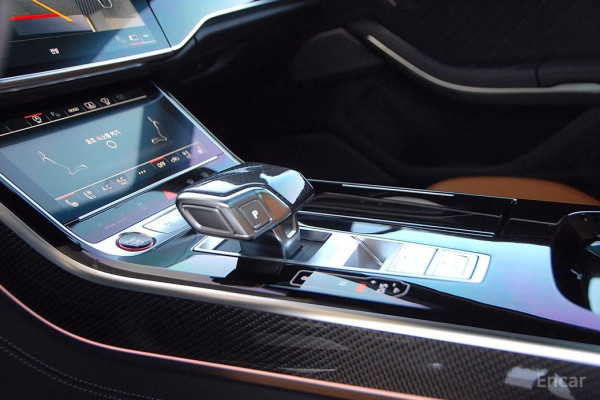 2023 Audi S8 с пробегом 29 545 км