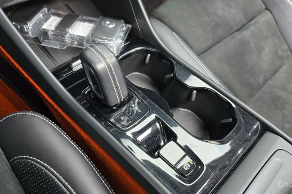 2020 Volvo XC40 с пробегом 144 635 км