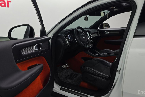 2020 Volvo XC40 с пробегом 144 635 км