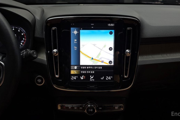 2020 Volvo XC40 с пробегом 76 036 км