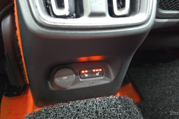 2020 Volvo XC40 с пробегом 144 635 км