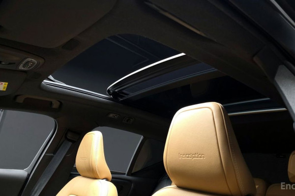 2020 Volvo XC40 с пробегом 76 036 км