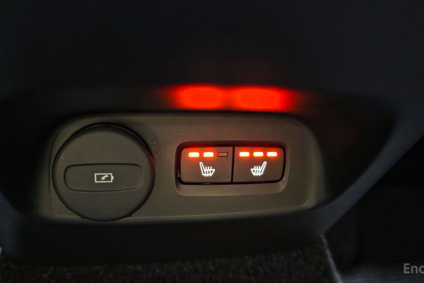 2020 Volvo XC40 с пробегом 76 036 км