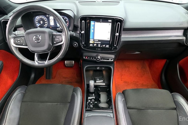 2020 Volvo XC40 с пробегом 49 623 км