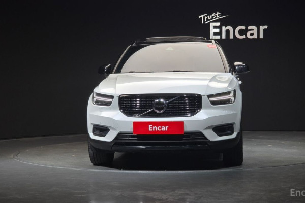 2021 Volvo XC40 с пробегом 180 576 км
