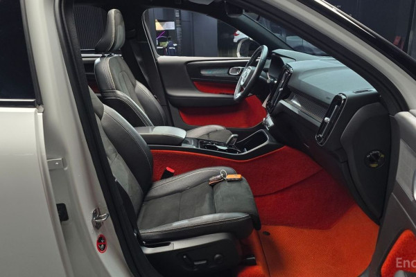 2021 Volvo XC40 с пробегом 180 576 км