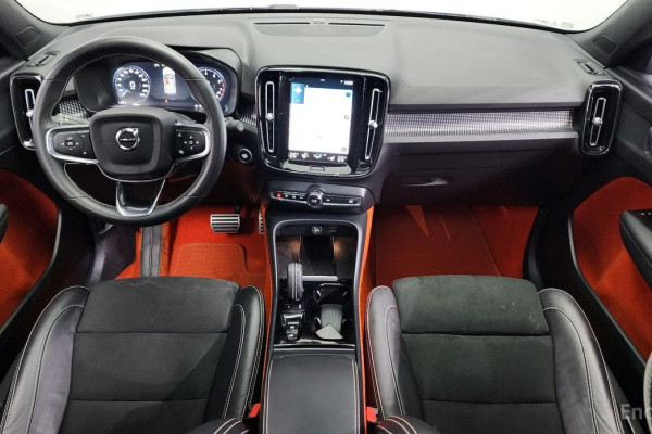 2021 Volvo XC40 с пробегом 11 685 км