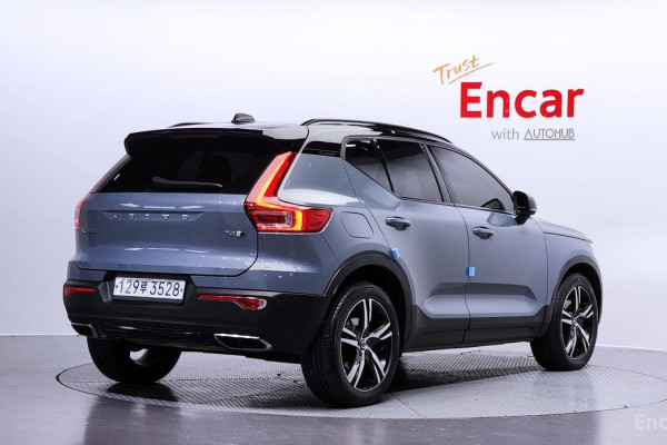 2020 Volvo XC40 с пробегом 89 379 км