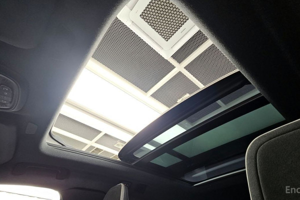 2021 Volvo XC40 с пробегом 18 693 км