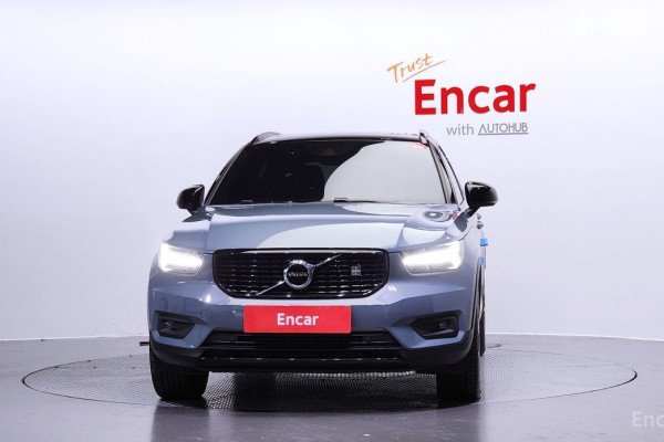 2020 Volvo XC40 с пробегом 89 379 км