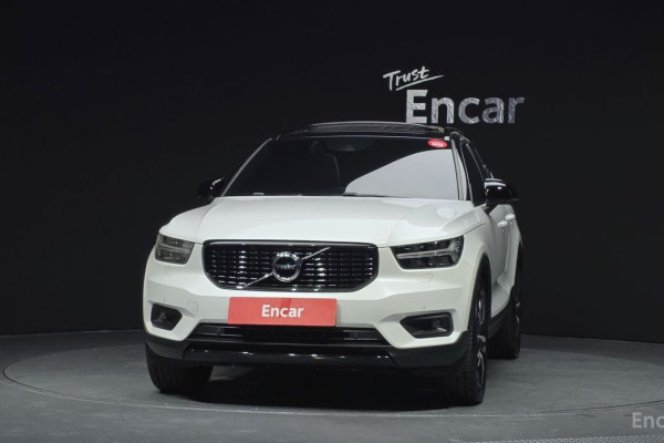 2020 Volvo XC40 с пробегом 44 646 км
