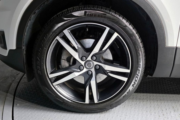 2020 Volvo XC40 с пробегом 44 646 км