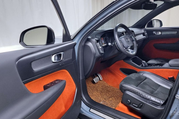 2020 Volvo XC40 с пробегом 89 379 км