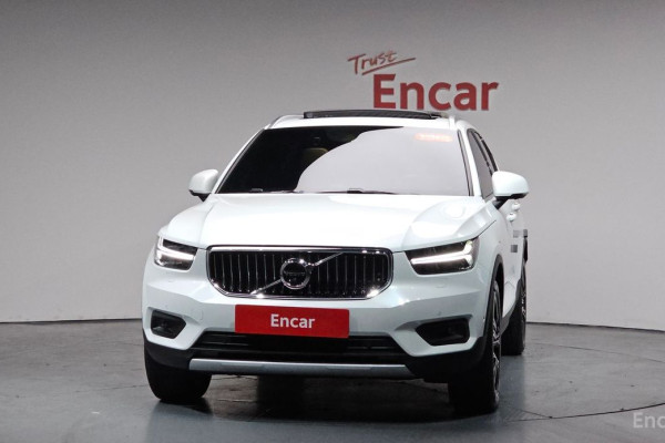 2020 Volvo XC40 с пробегом 24 755 км