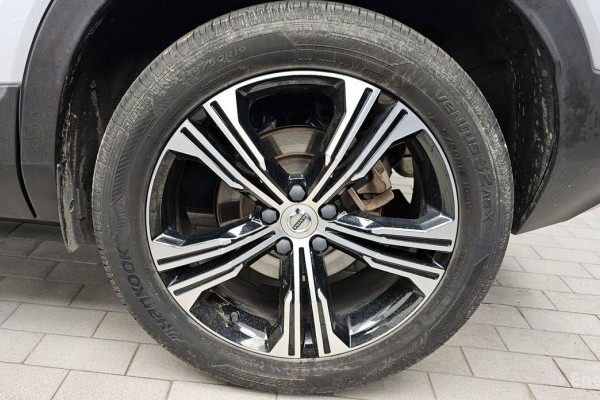 2020 Volvo XC40 с пробегом 153 205 км