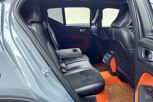 2020 Volvo XC40 с пробегом 89 379 км